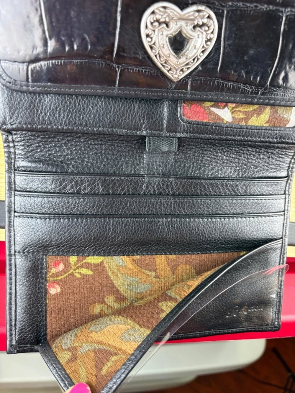 Brighton Black Croc-Embossed Crossbody Wallet Purse Heart Clasp W/Bag VTG